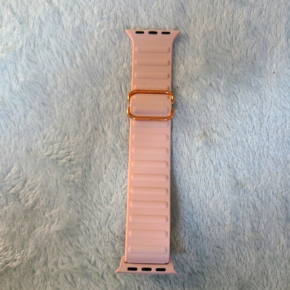 Smart Watch Band Silicone pink size 38/40 mm. Nwt